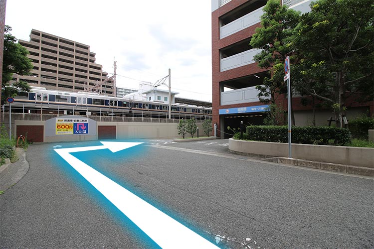 駐車場への道順3 | 駐車場入り口